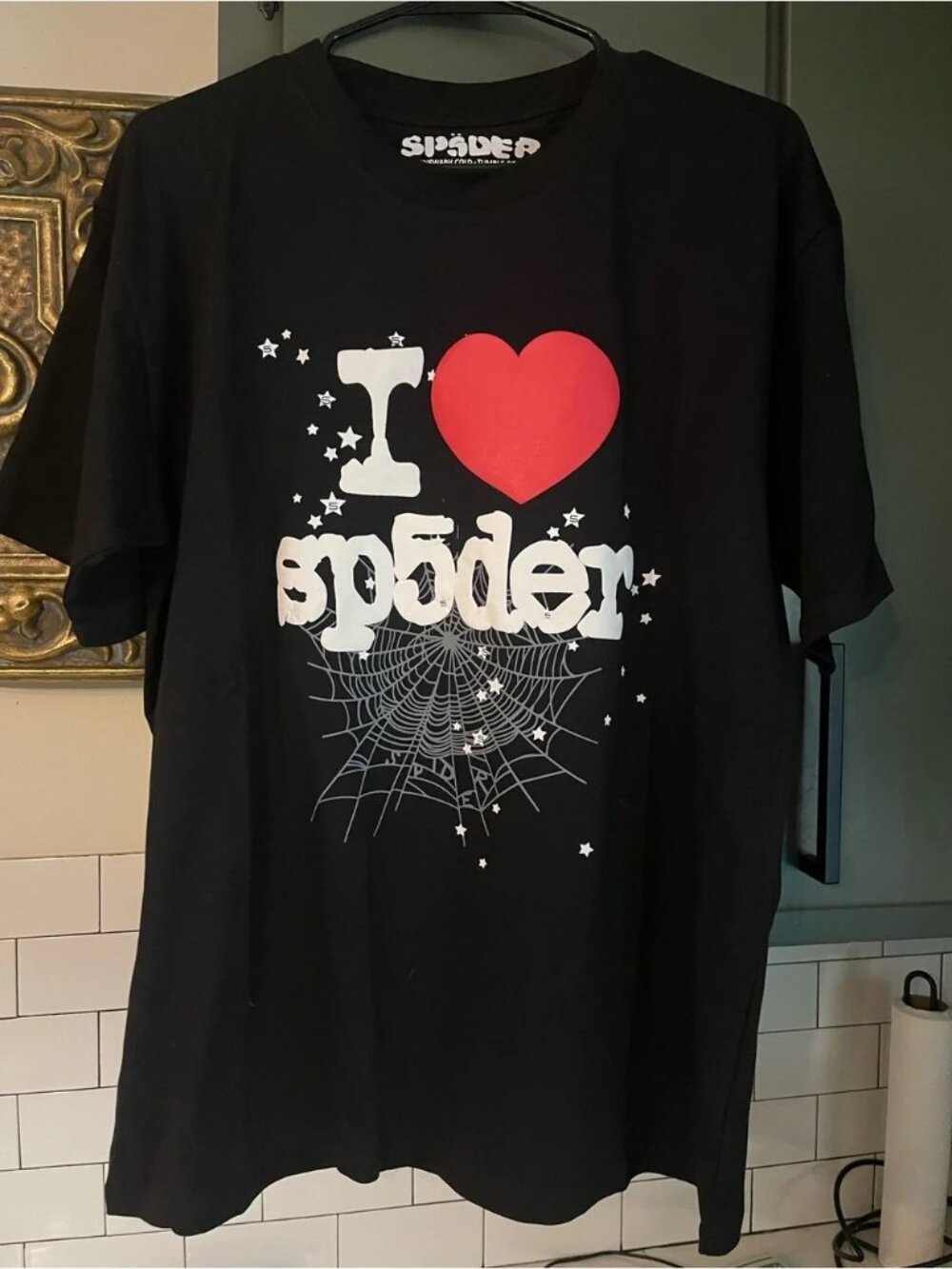 Report Men’s Graphic Design Tee Size L.
